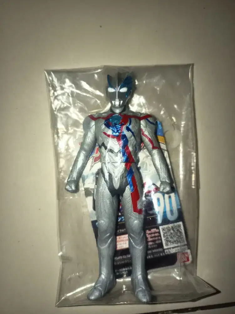 Ultra hero series 90