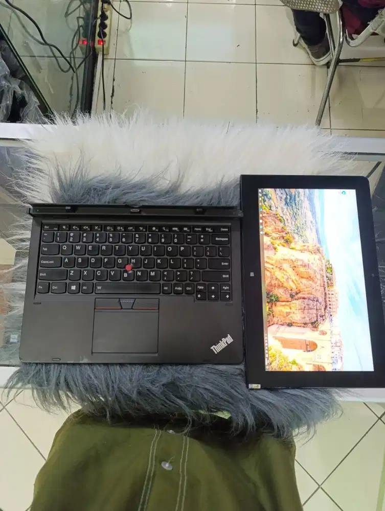 Laptop Lenovo Thinkpad HELIX 2in1 Core M - RAM 8GB - SSD 256GB