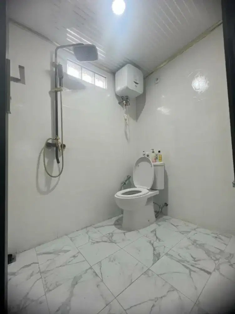 Dijual cepat rumah mewah 2 lantai dan perabot di Tlogomulyo pedurungan