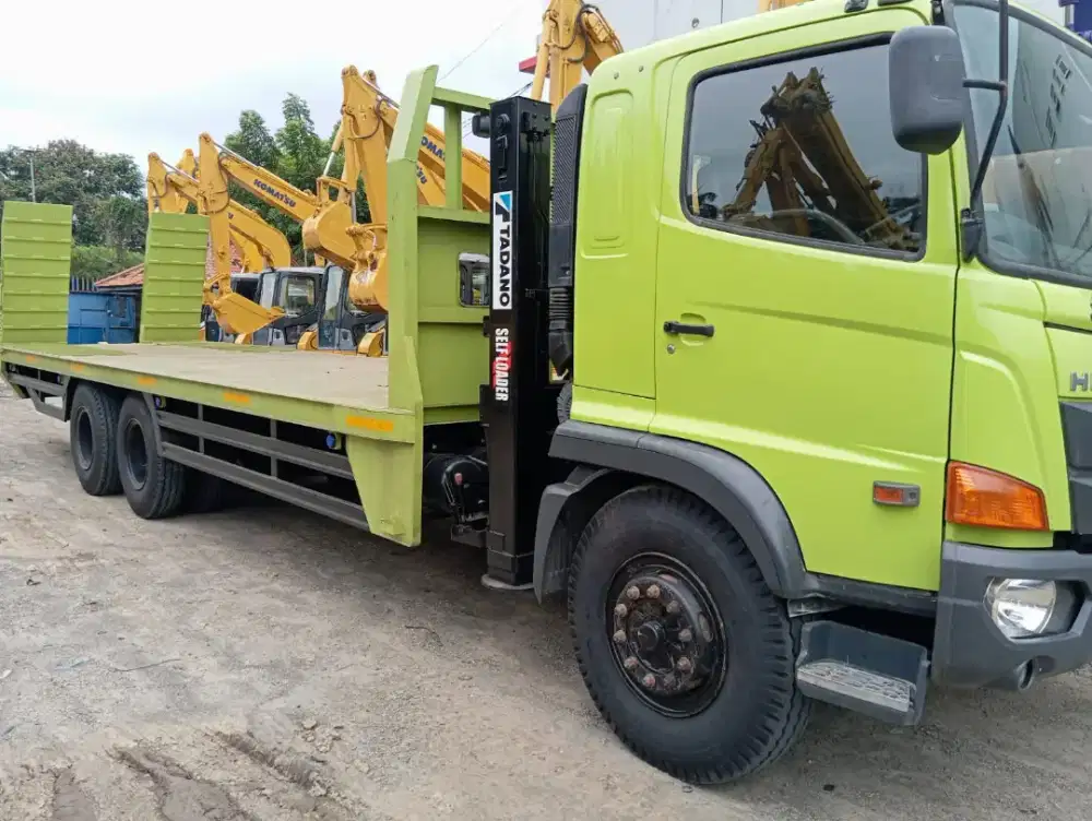 Selfloader Hino 500 Self Loader  up 20 ton Harga DP TDP