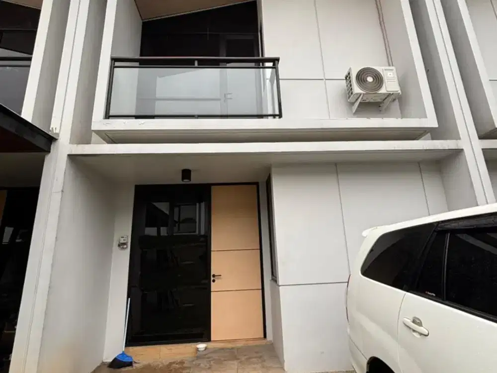 Disewakan Rumah  Cendana Cove Lippo Karawaci Central