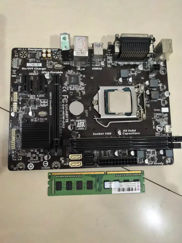 CPU Intel motherboard 2gyga byte Ddr3