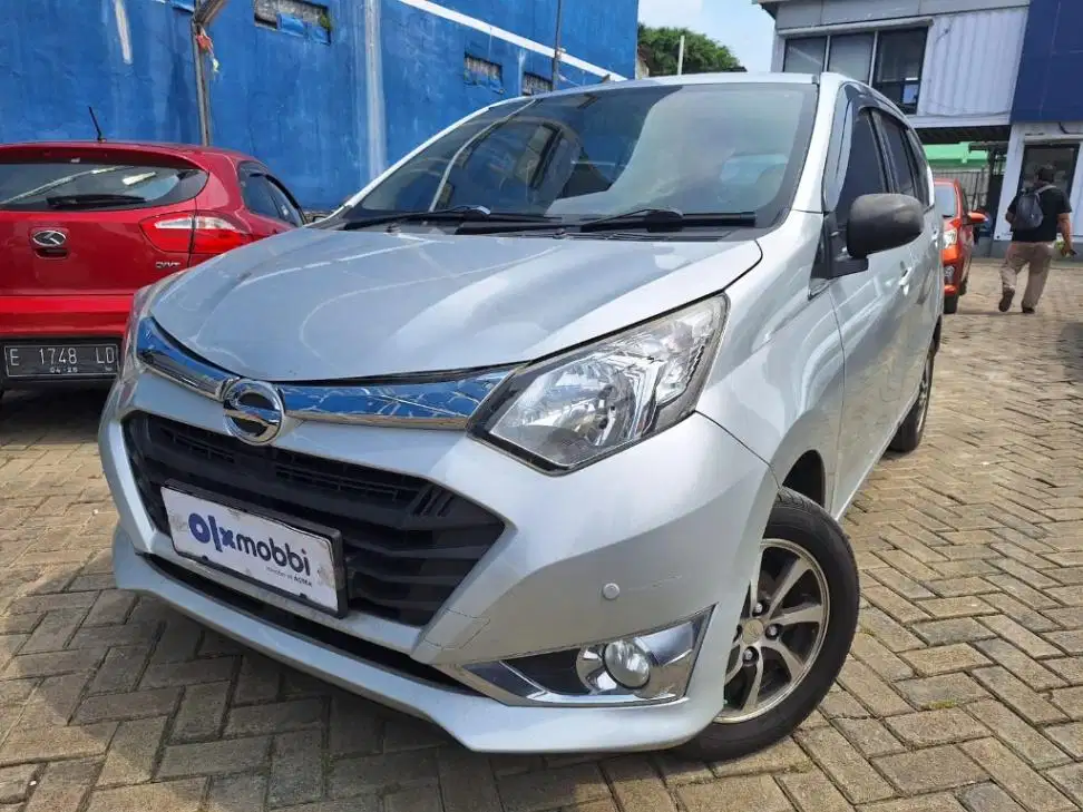 DP RENDAH Daihatsu Sigra 1.2 R Deluxe Bensin-MT 2016 BKPS