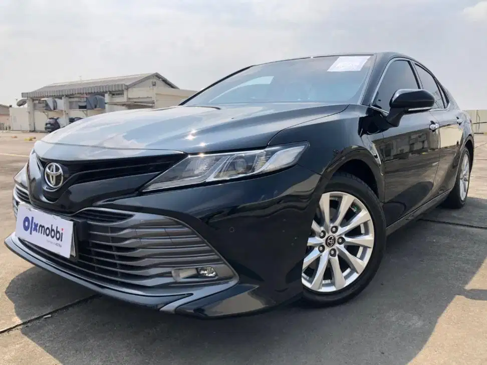 DP RENDAH Toyota Camry 2.5 V Bensin-AT 2018 FBNS