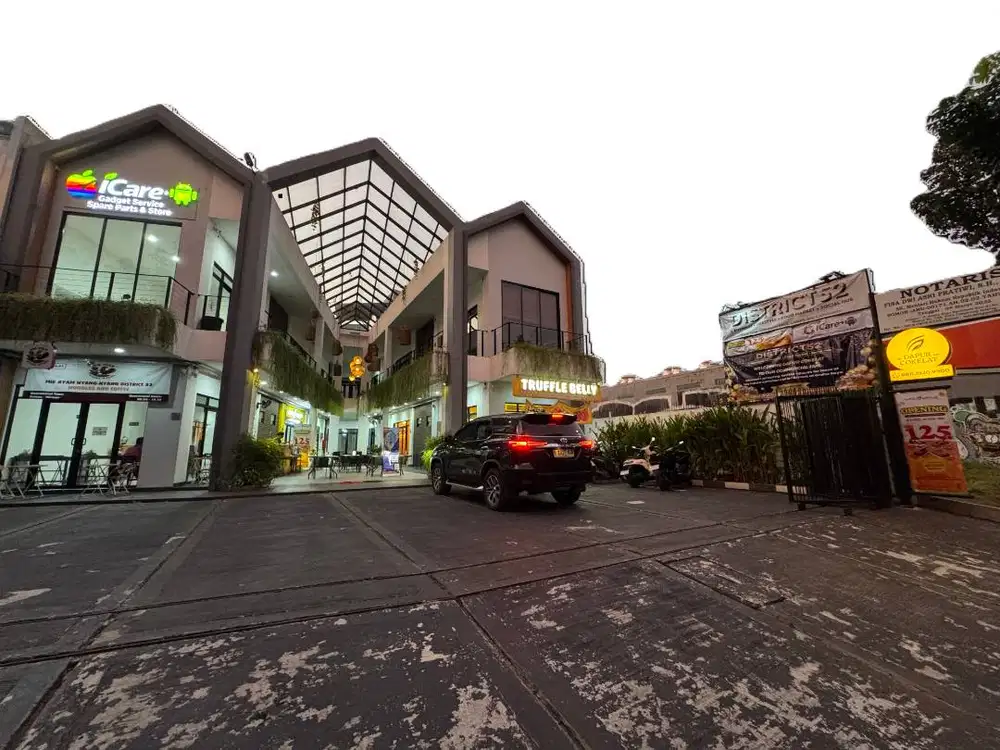Sewa ruko / kantor / gerai F&B elegan di Graha Raya District52