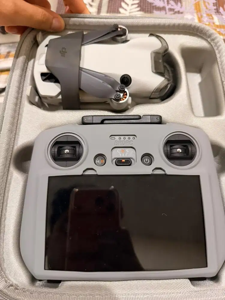 DJI Mini 4 Pro RC2