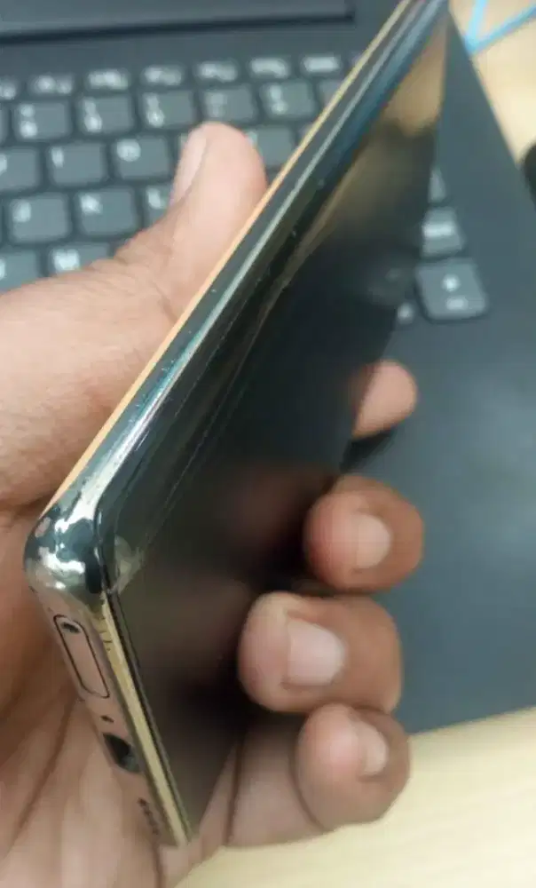 Infinix Note 40 Pro 5G 
Ram 8 GB
Internal 256 GB