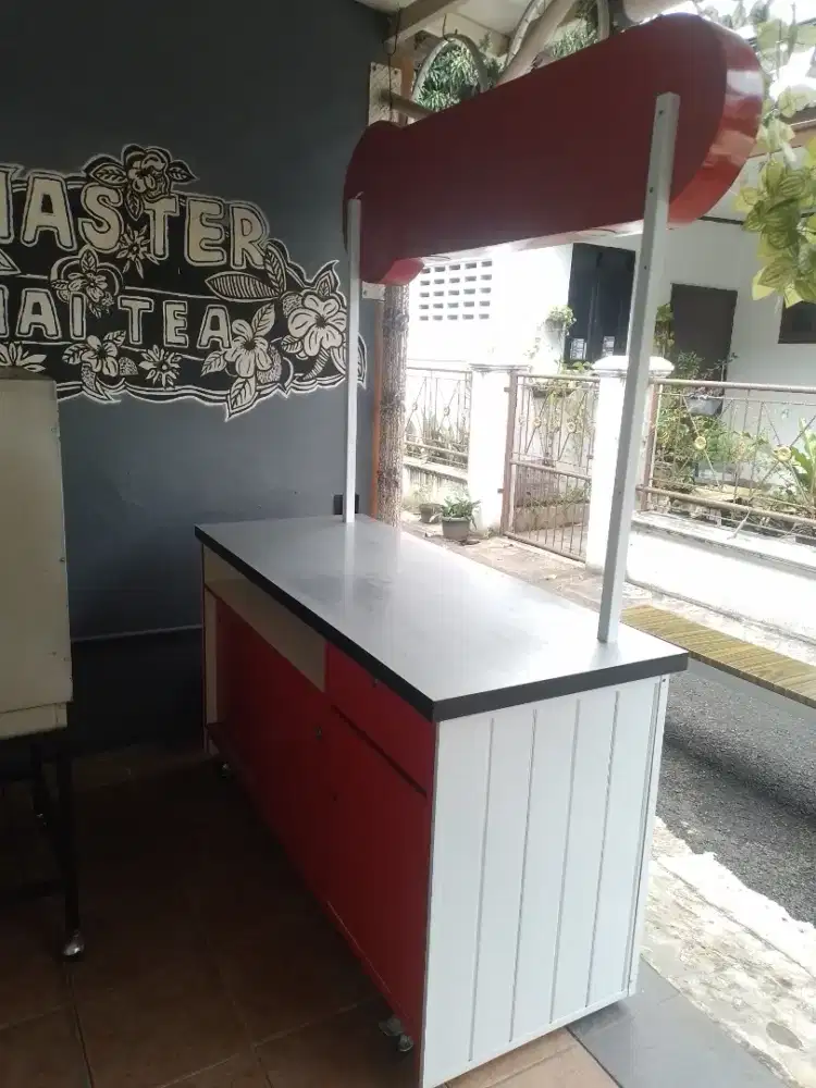 Both meja Kabinet plus box lampu