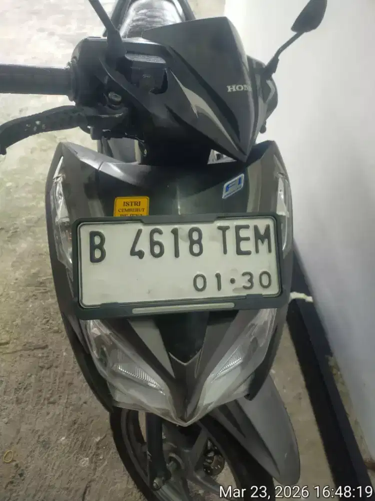 Honda Vario 125 kzr th 2015 awal tangan 1 dr baru