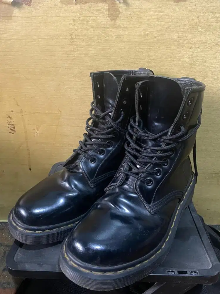 dr martens black