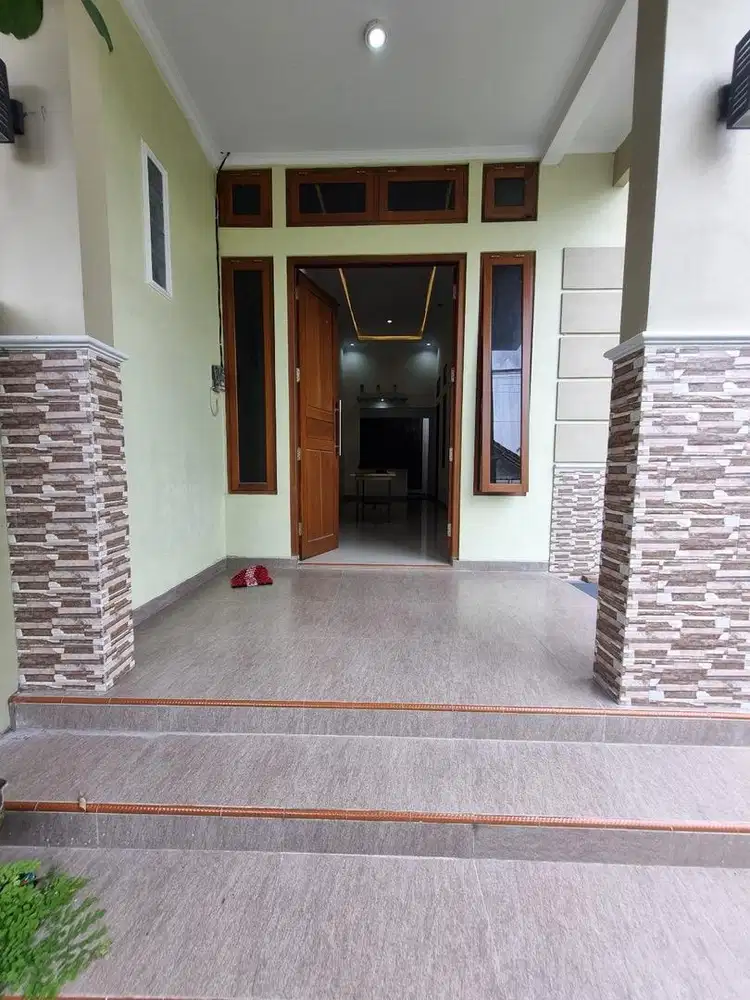 Disewakan rumah cantik dekat kampus dan kota Jogjakarta