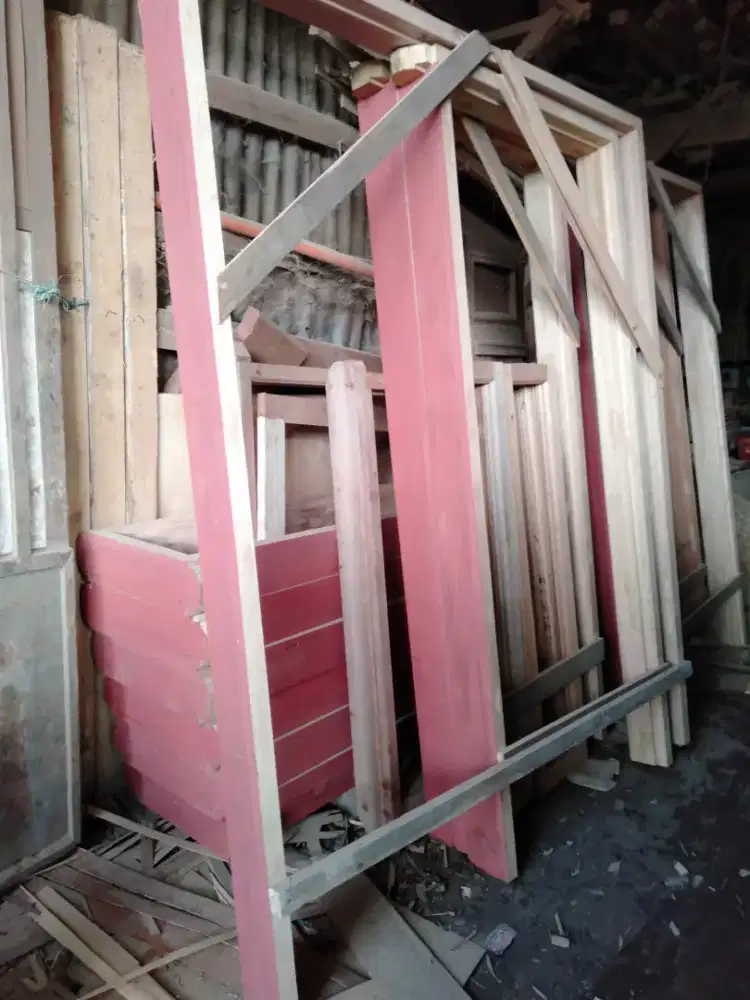 Kusen + pintunya ready dari kayu bekas Meranti oven berkualitas