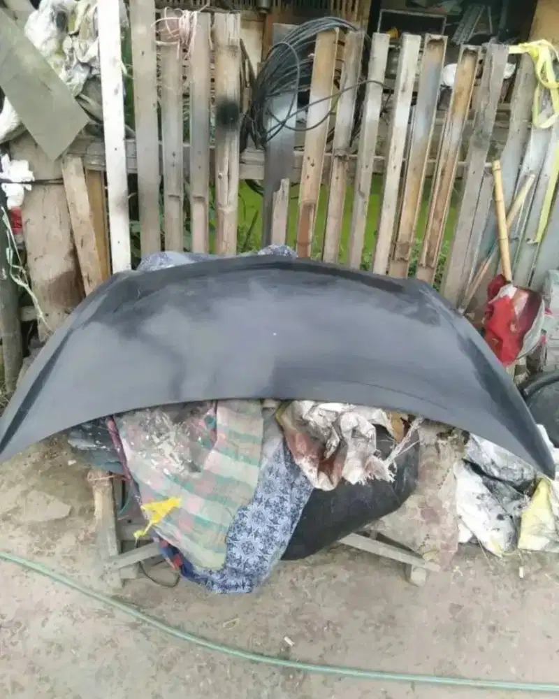 Kap mesin Honda jazz