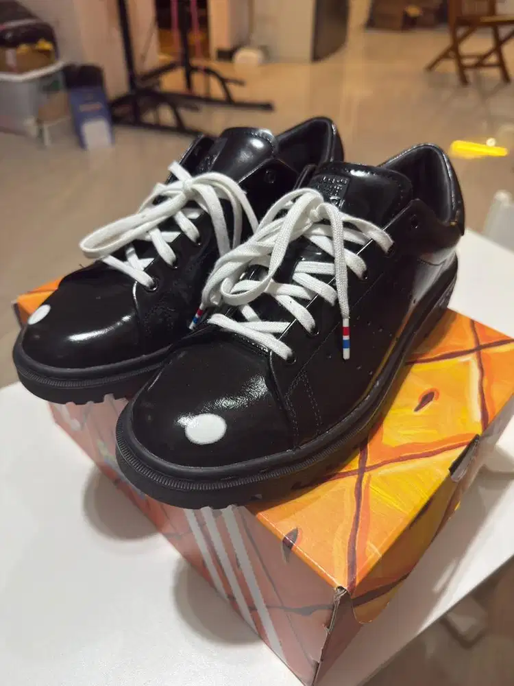 ADIDAS STAN SMITH X SPONGEBOB