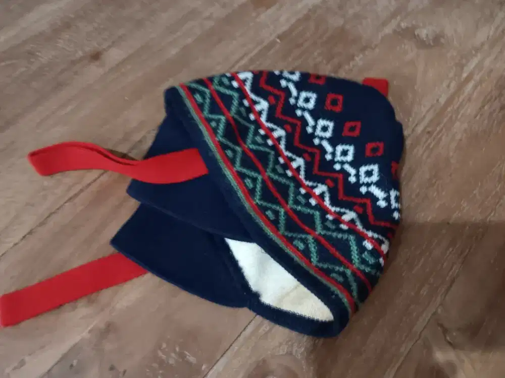 Preloved Topi Swedia Tradisional Made in Sweden