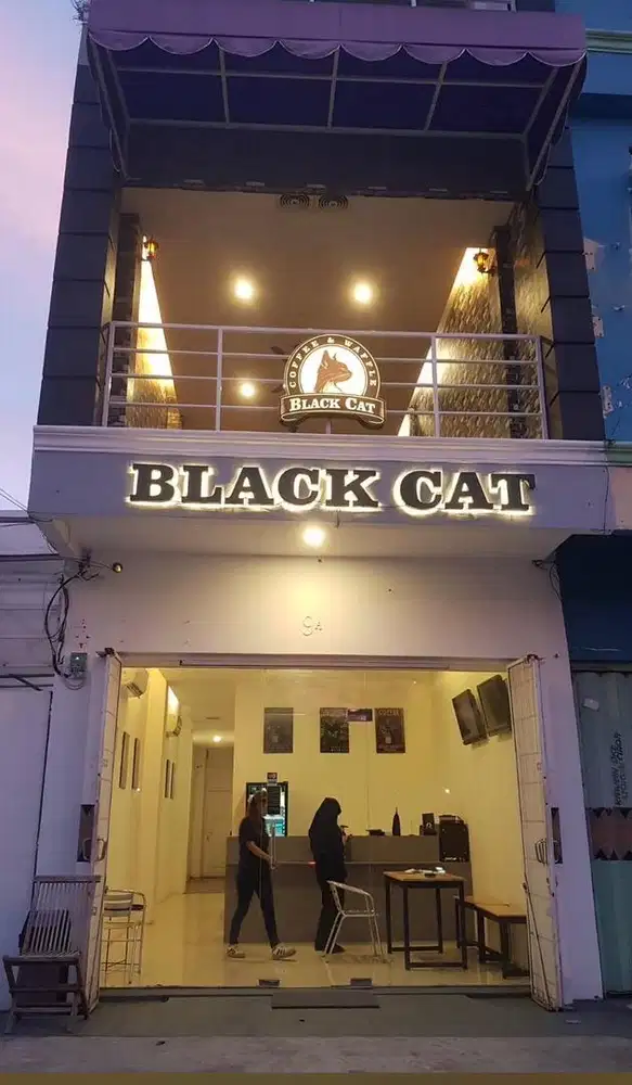 OVER KONTRAK COFFEE SHOP