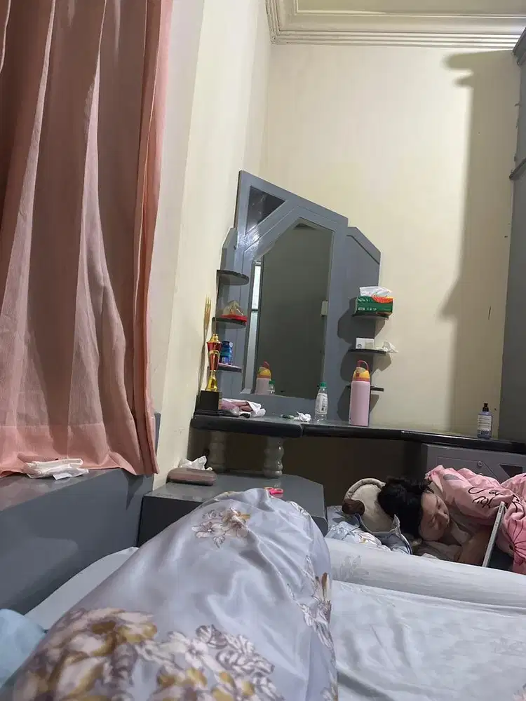 Dicari art full time jujur, pengalaman, niat kerja