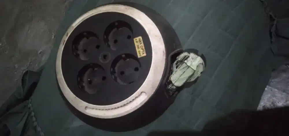 Di jual colok listrik 4 lobang ,lampu dll  pilih aja wa dan hp