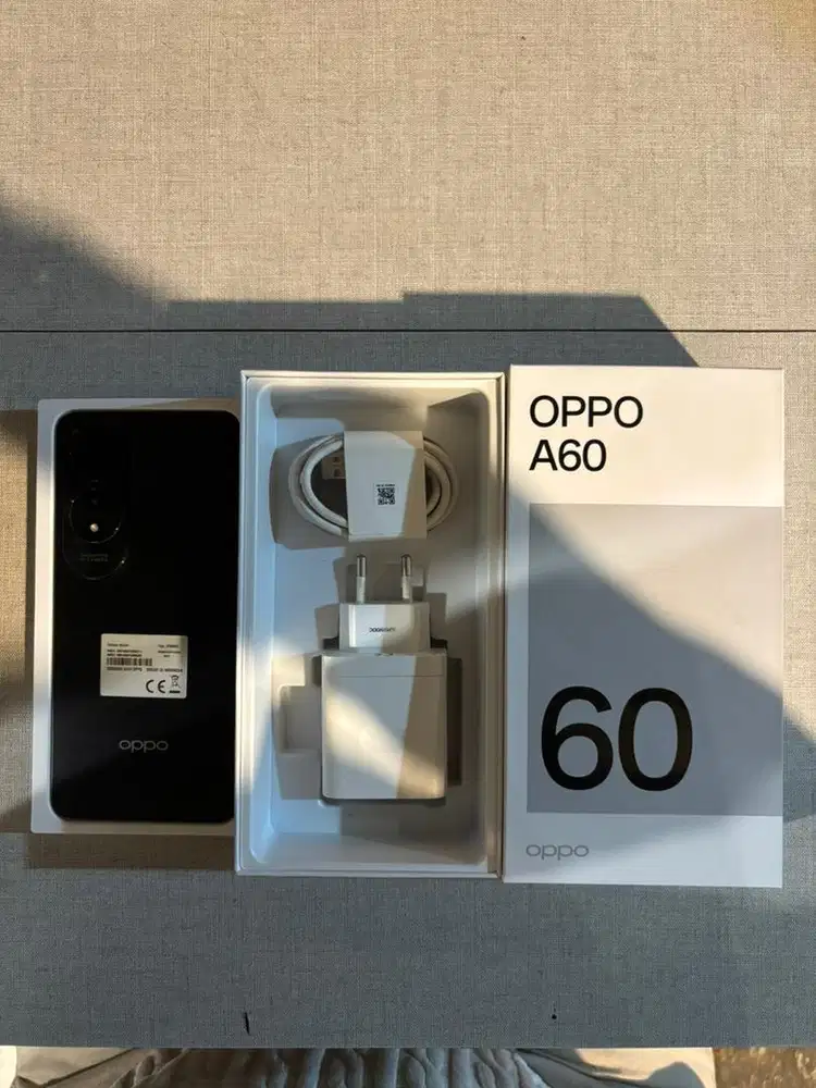 OPPO A60 8/128 - SUPER LIKE NEW - EX PEMAKAIAN PEREMPUAN - FULLSET ORI