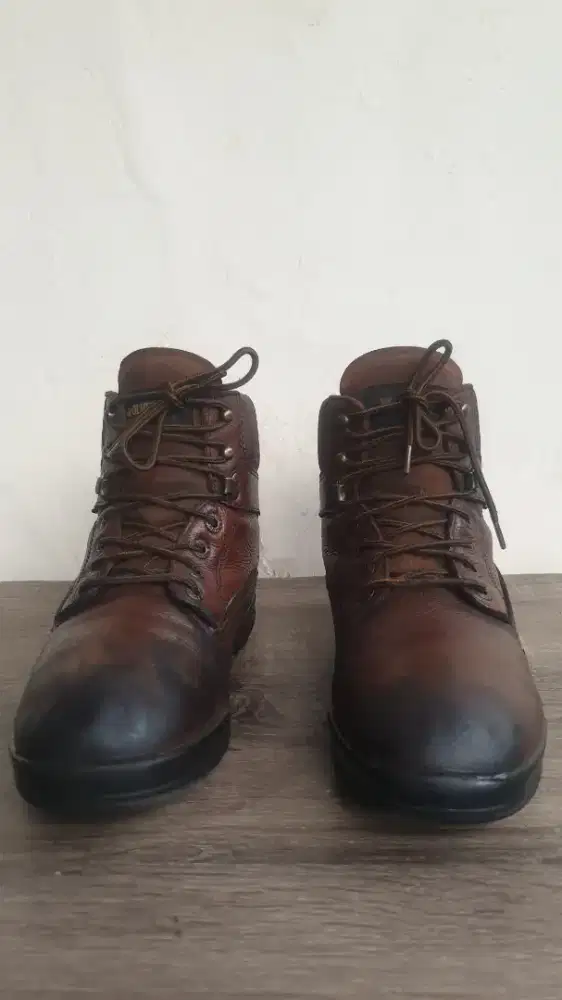 Sepatu Boots Wolverine