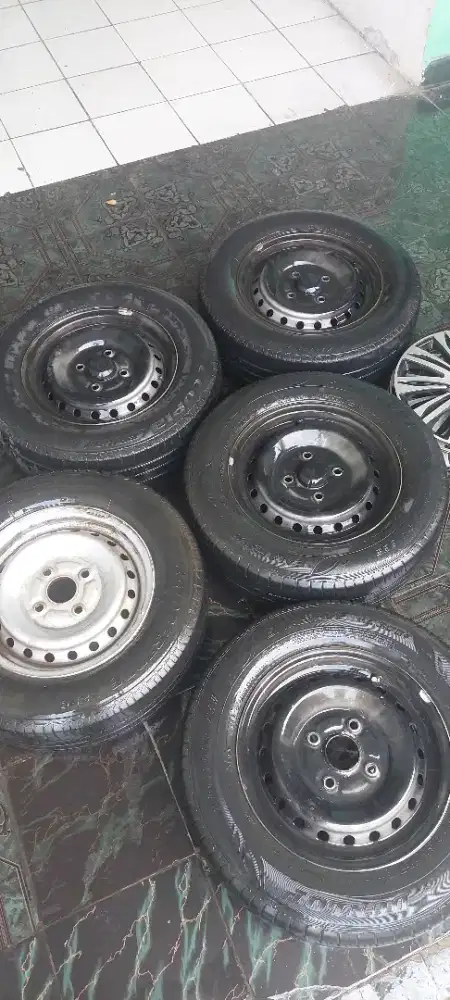 Ban + Velk kaleng ori xenia 2014