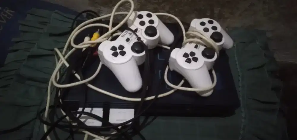 Di jual pakai hardisk jarang pakai yg minat  aja buruan