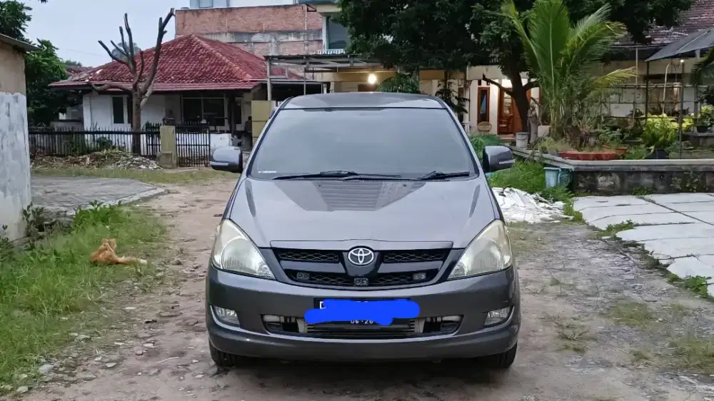 Innova Cumi 2008  2.5 G A/T
