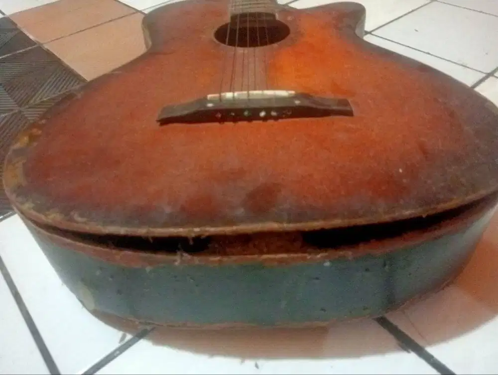 Gitar lama, barang ready