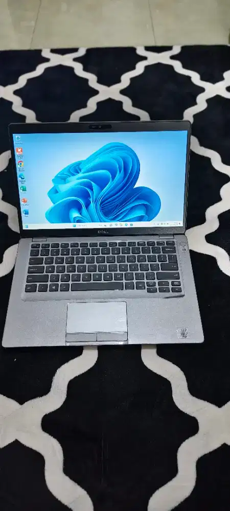 Obral Murah Dell 5410/Core i7-10610/Ram 8GB/SSD 256GB/14