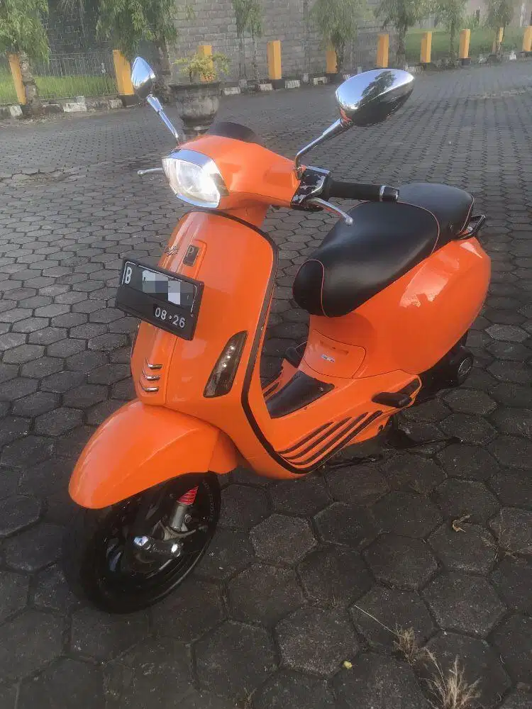 vespa sprint 150 3v ie at 2015 orange limited