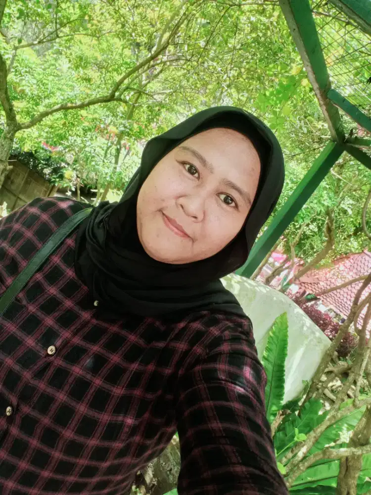 Butuh Kerjaan atau Bantu Masak