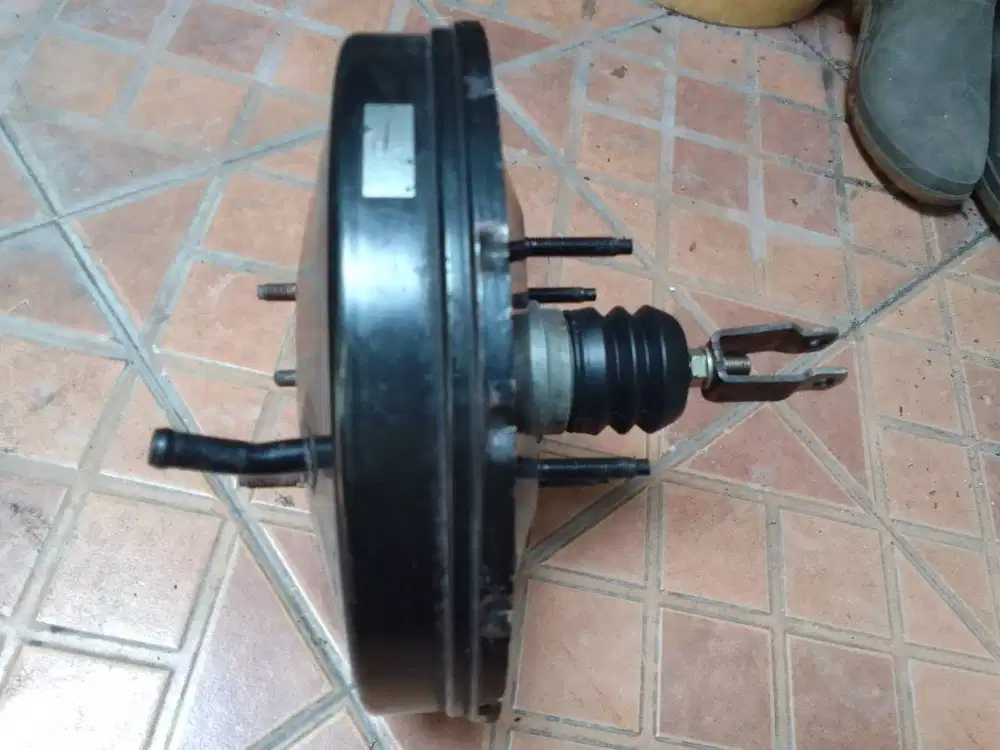 Booster rem Mazda Capella 626