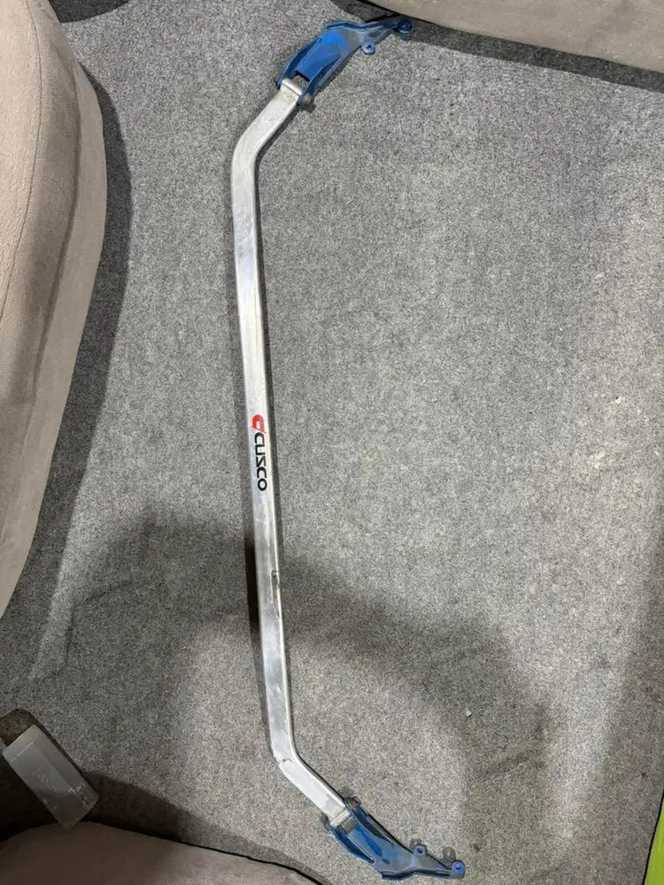 Front strutbar for jazz ge8