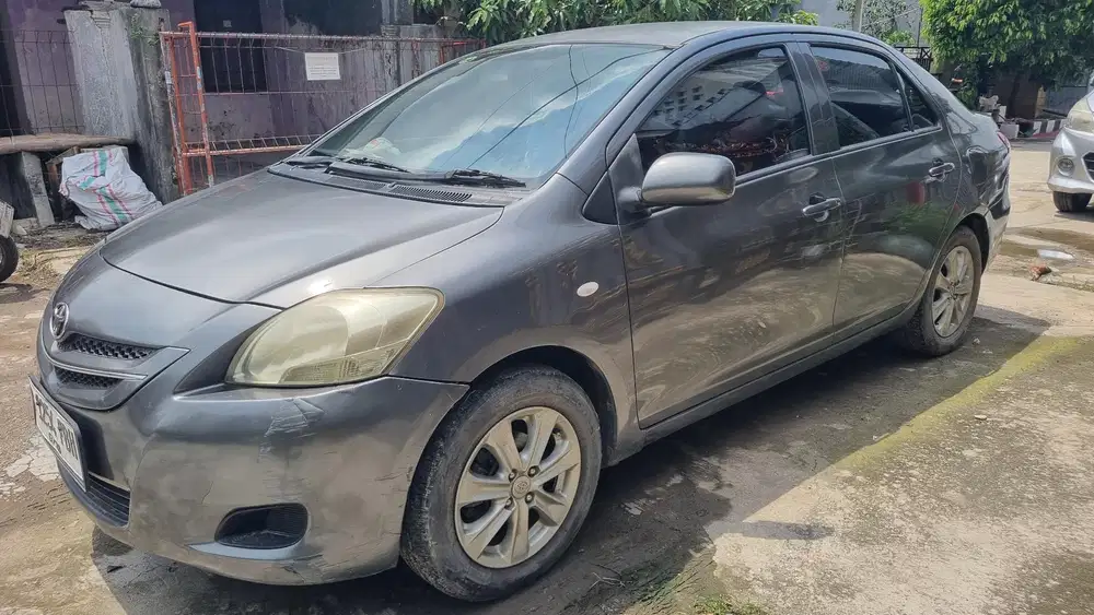 Toyota Limo 2012 Bensin