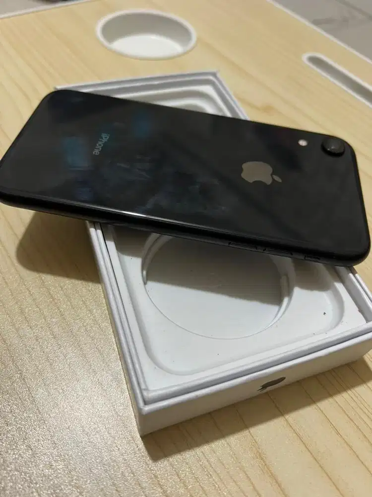 Apple iPhone XR 64GB Ex iBox Mulus Blck