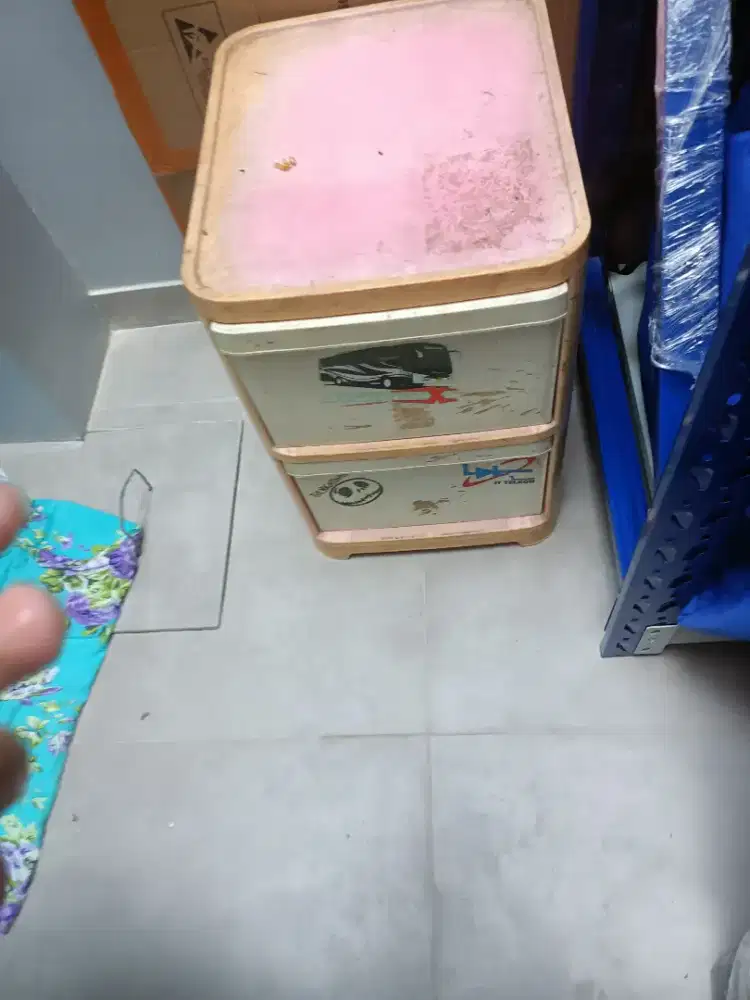 Rak lion star pink isi 2