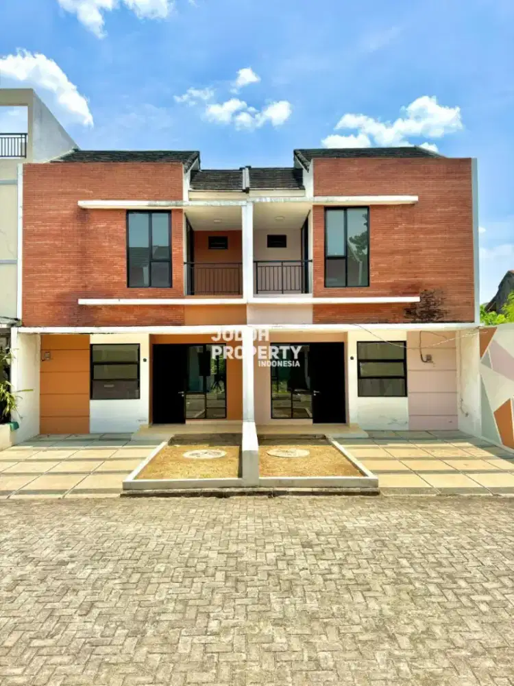 FREE BIAYA BIAYA JUAL RUMAH SIAP HUNI DICIRENDEU DEKAT MRT LEBAK BULUS