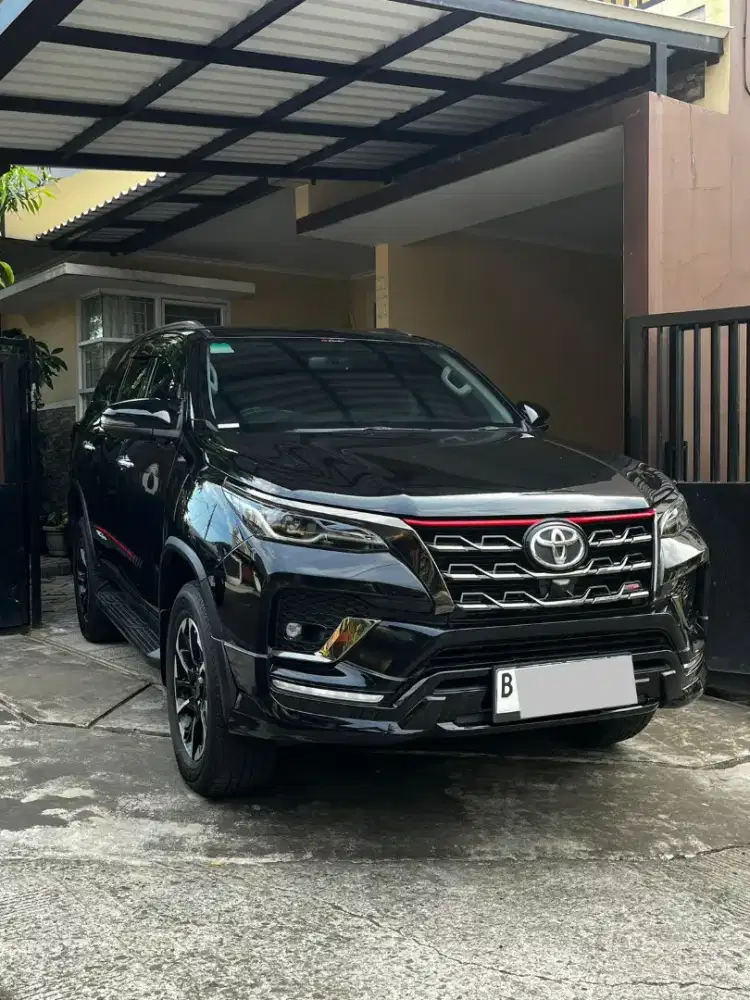 Fortuner 2.4 VRZ TRD KM 40rb 2021