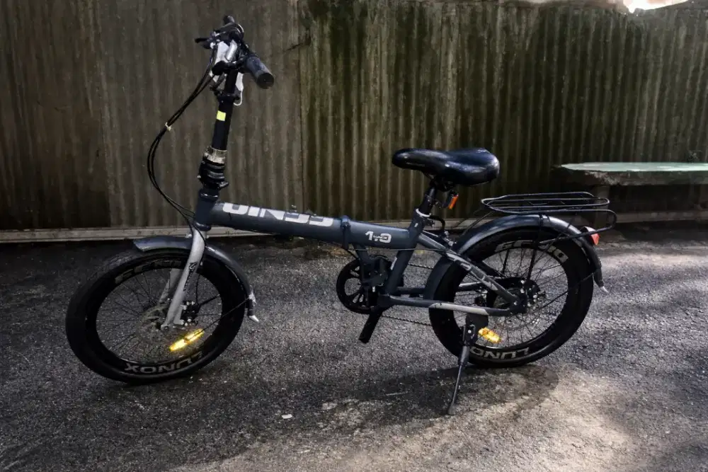 Sepeda Lipat United Lunox 20” MULUS Jarang Dipakai – NEGO CEPAT