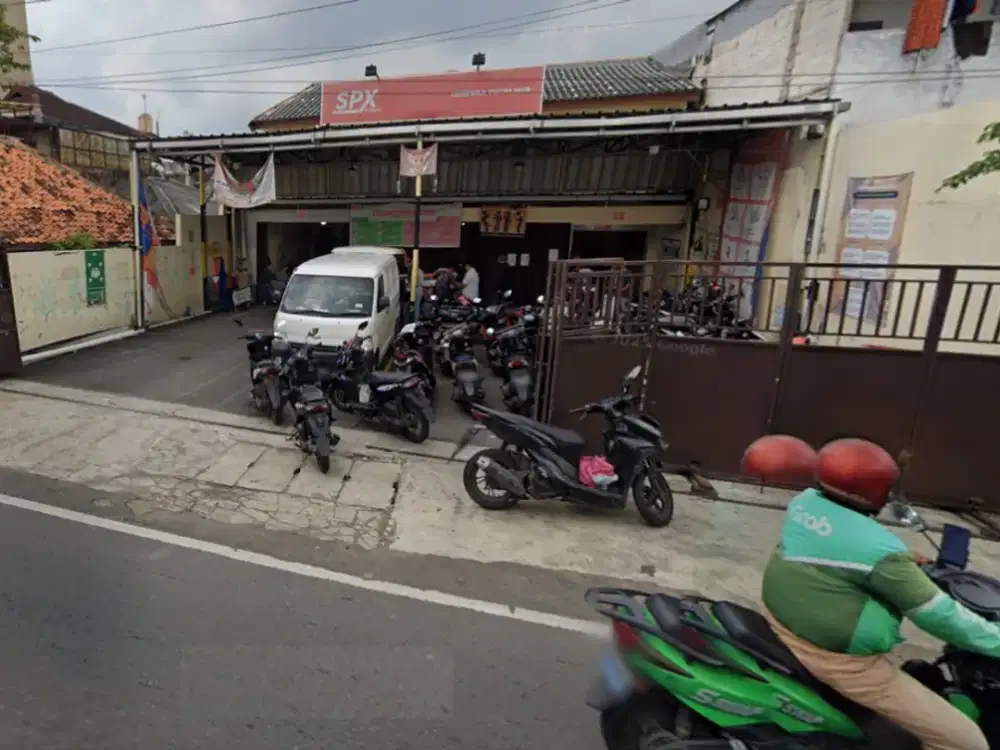 Pinggir Jalan Raya di Jakarta Pusat, Strategis, Parkir Luas, Zona Usaha, Siap Pakai, Cocok Untuk Usaha, Kantor, dll