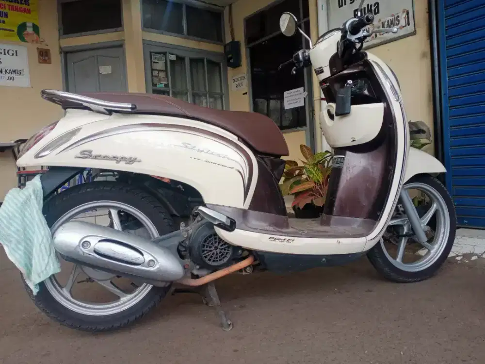 SCOOPY CREAM COKLAT 2016