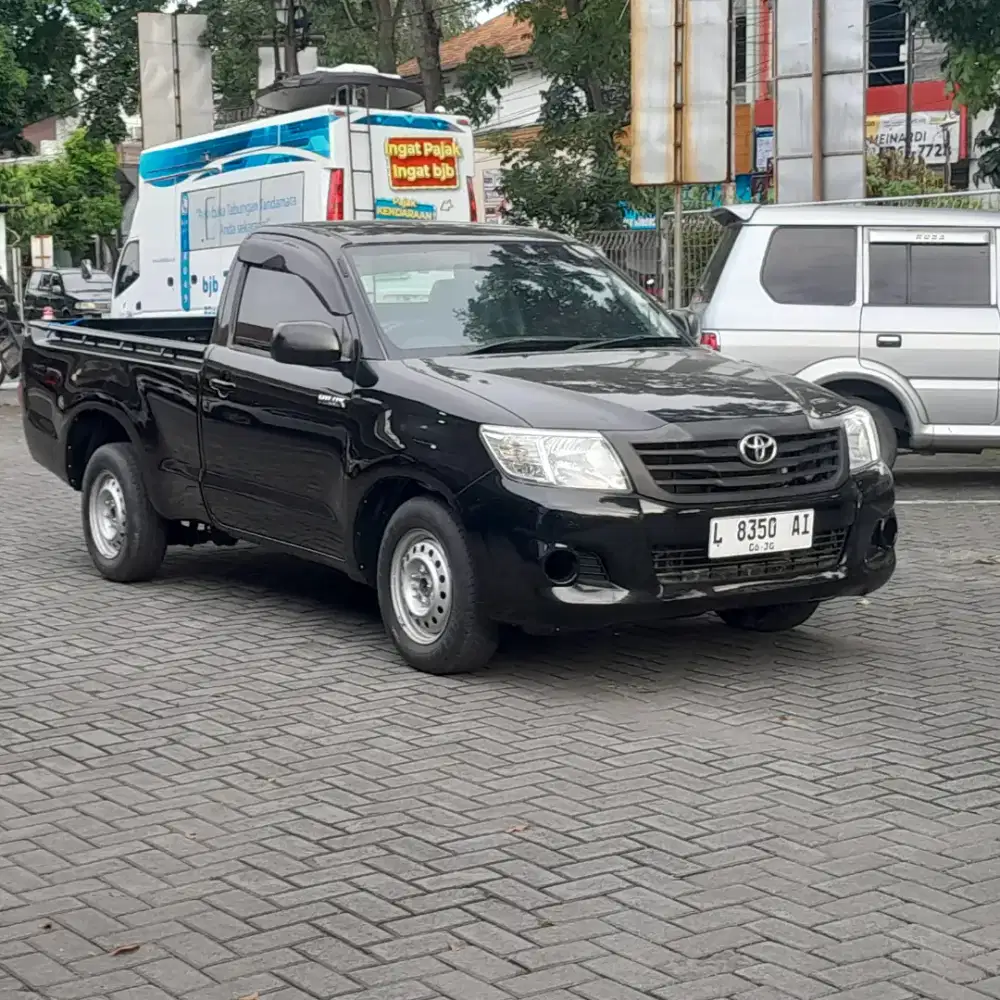 HILUX DIESEL SC tangan Pertama 2015
