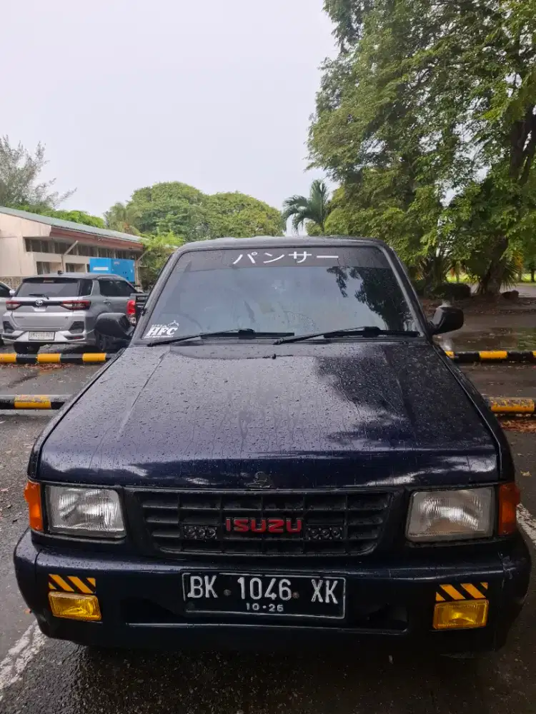Isuzu Panther New Higrade 2.5 tahun 1997