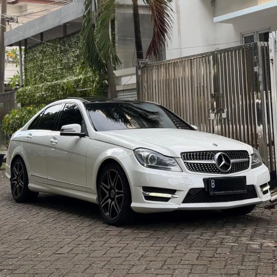 (CASH) Mercedes Benz C250 AMG Plus 2013