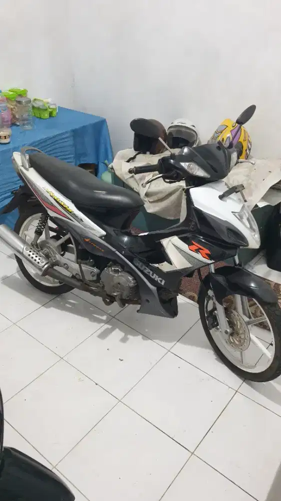 Suzuki arashi limited