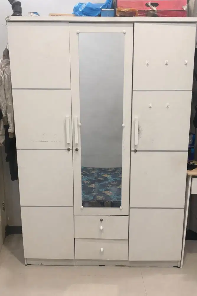 Lemari kayu (Particle Board) UK 180x120