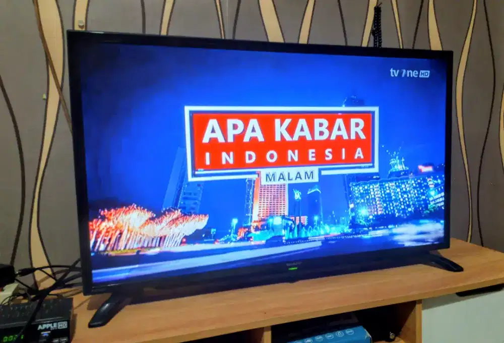 Tv led 32 in Sharp bisa YouTube