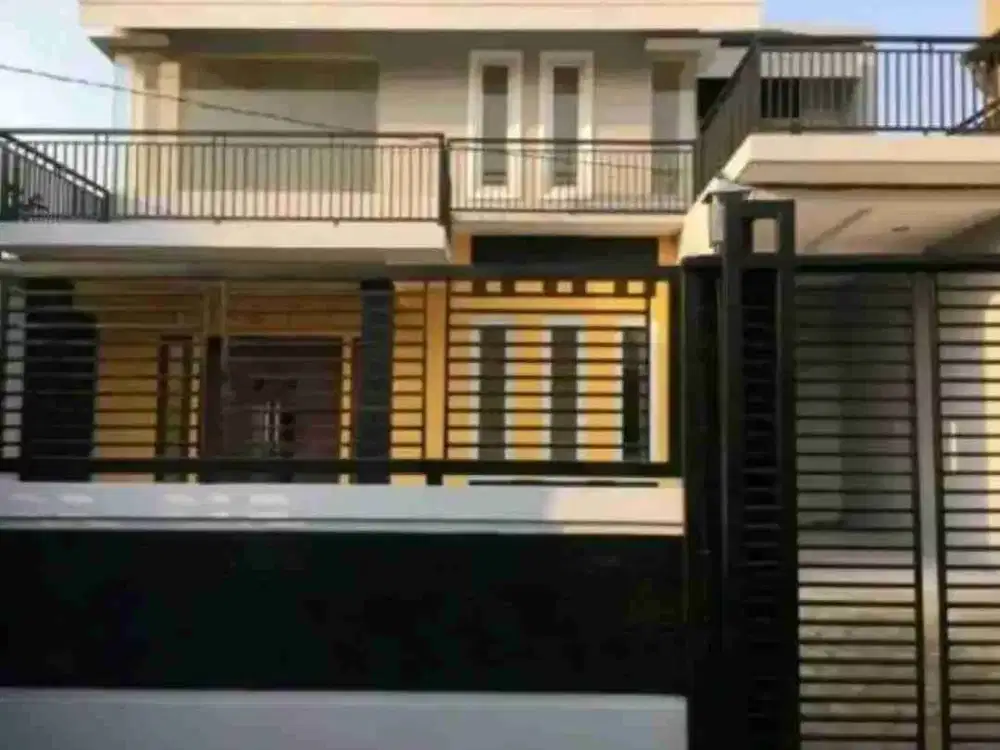 Rumah Murah dengan 5Kamar Tidur di Cikunir Kota Bekasi