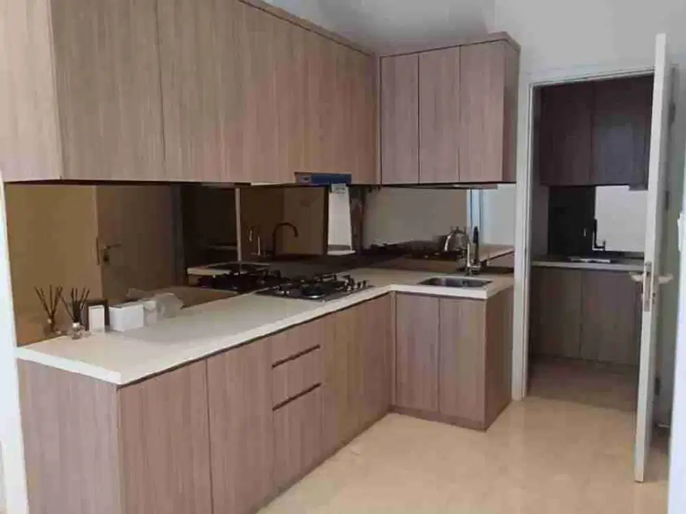 Dijual /Disewakan Rumah 2lt 10 x 18 semi furnish Riviera at Puri Metland Puri