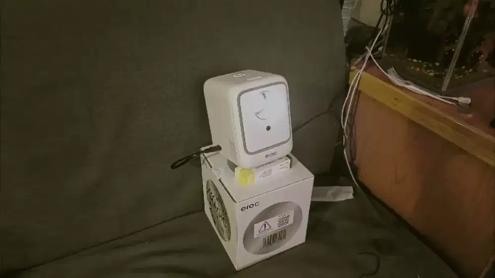 Eros smart proyektor LCD